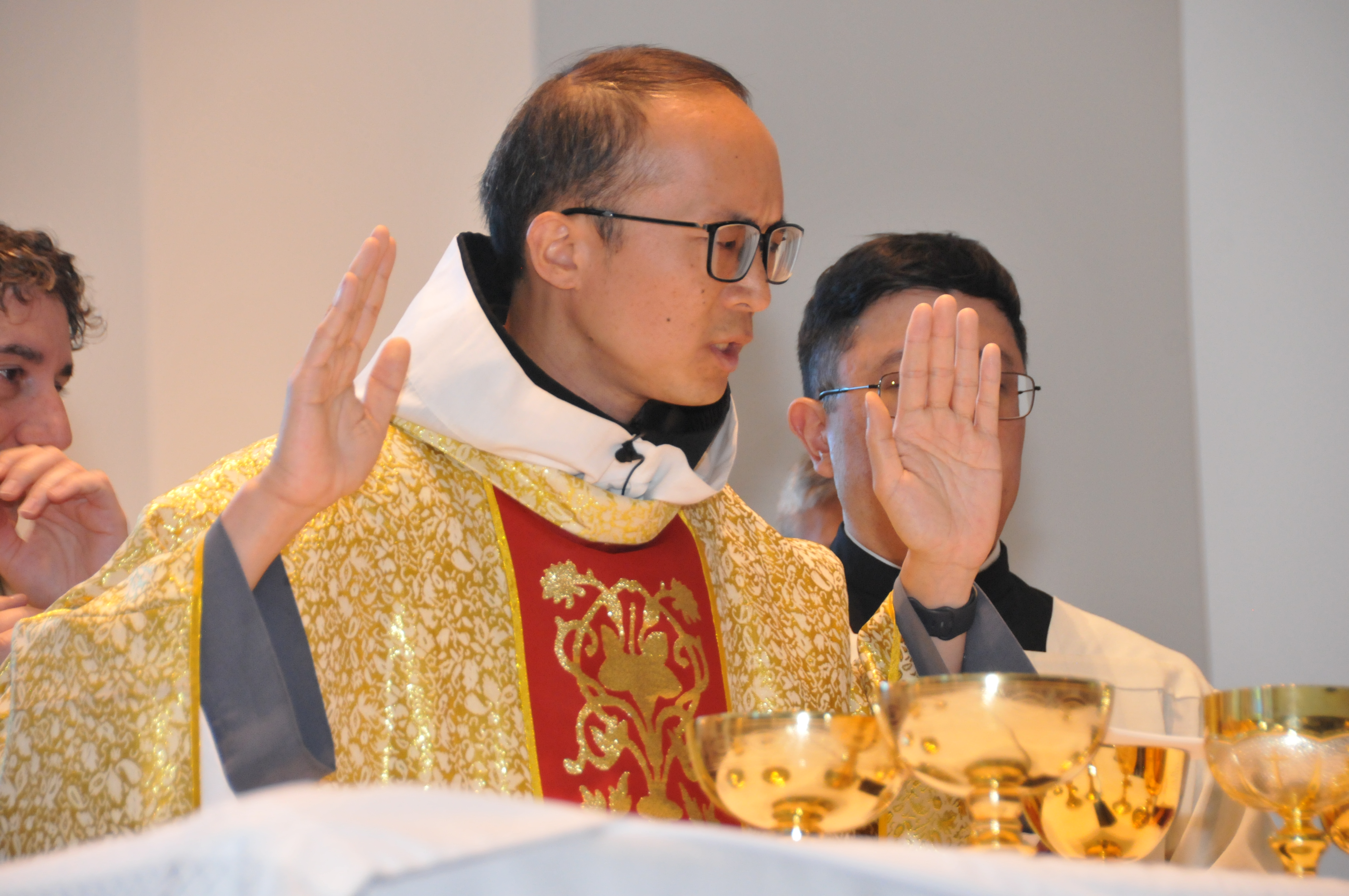 Fr Francis ordination mass-CTA.jpg